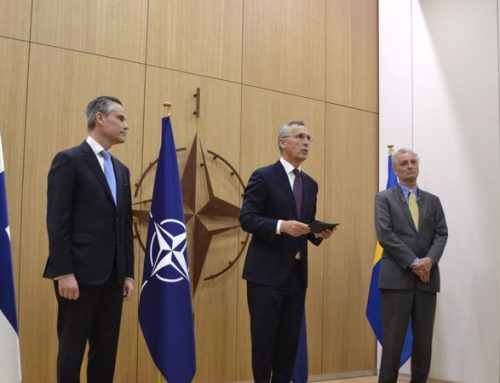 Schwe­den und Finnland beantra­gen Aufnah­me in die Nato