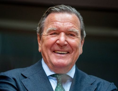 SPD-Kommis­si­on: Schrö­der verstieß nicht gegen Parteiord