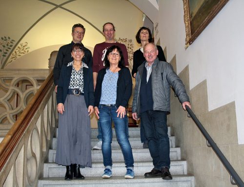 Haus- und zwei Dienst­ju­bi­la­re im Rathaus Tettnang geehrt